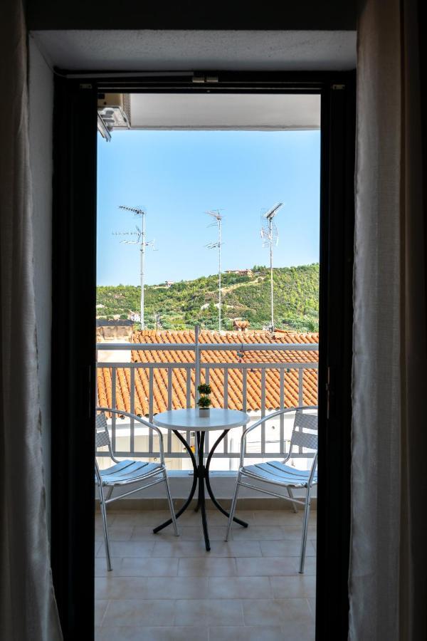 Hotel Sarikas Polychrono Eksteriør billede