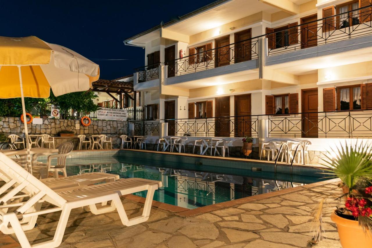 Hotel Sarikas Polychrono Eksteriør billede